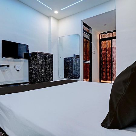Hotel O White Palace Hotel راجكوت المظهر الخارجي الصورة